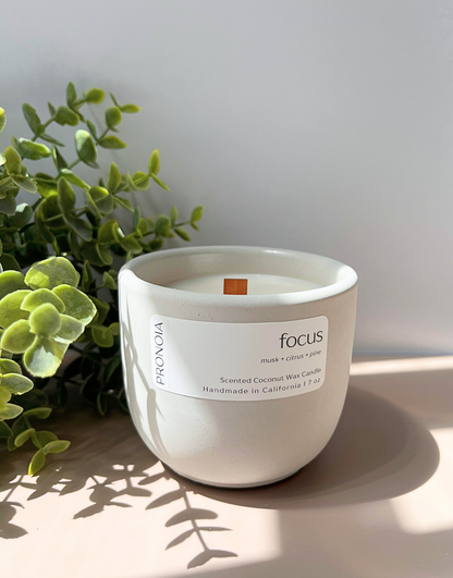 FOCUS CANDLE